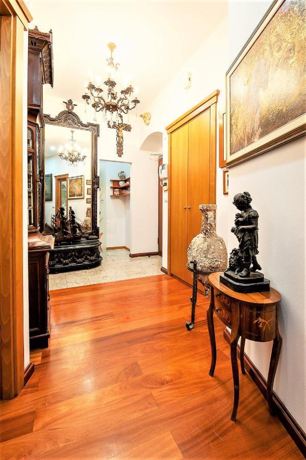 Royal Heritage Apartment In Split Center Exterior photo