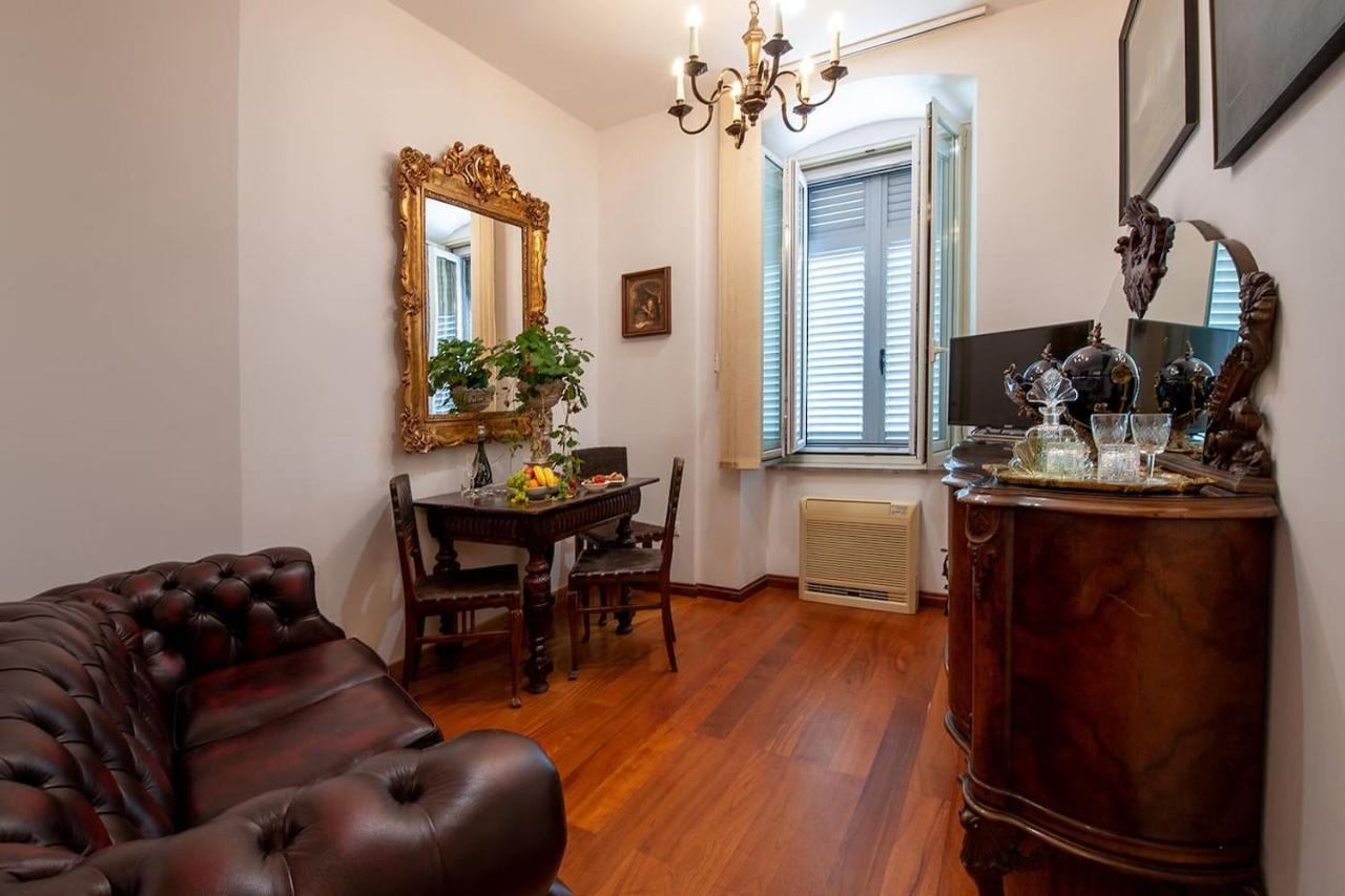 Royal Heritage Apartment In Split Center Exterior photo