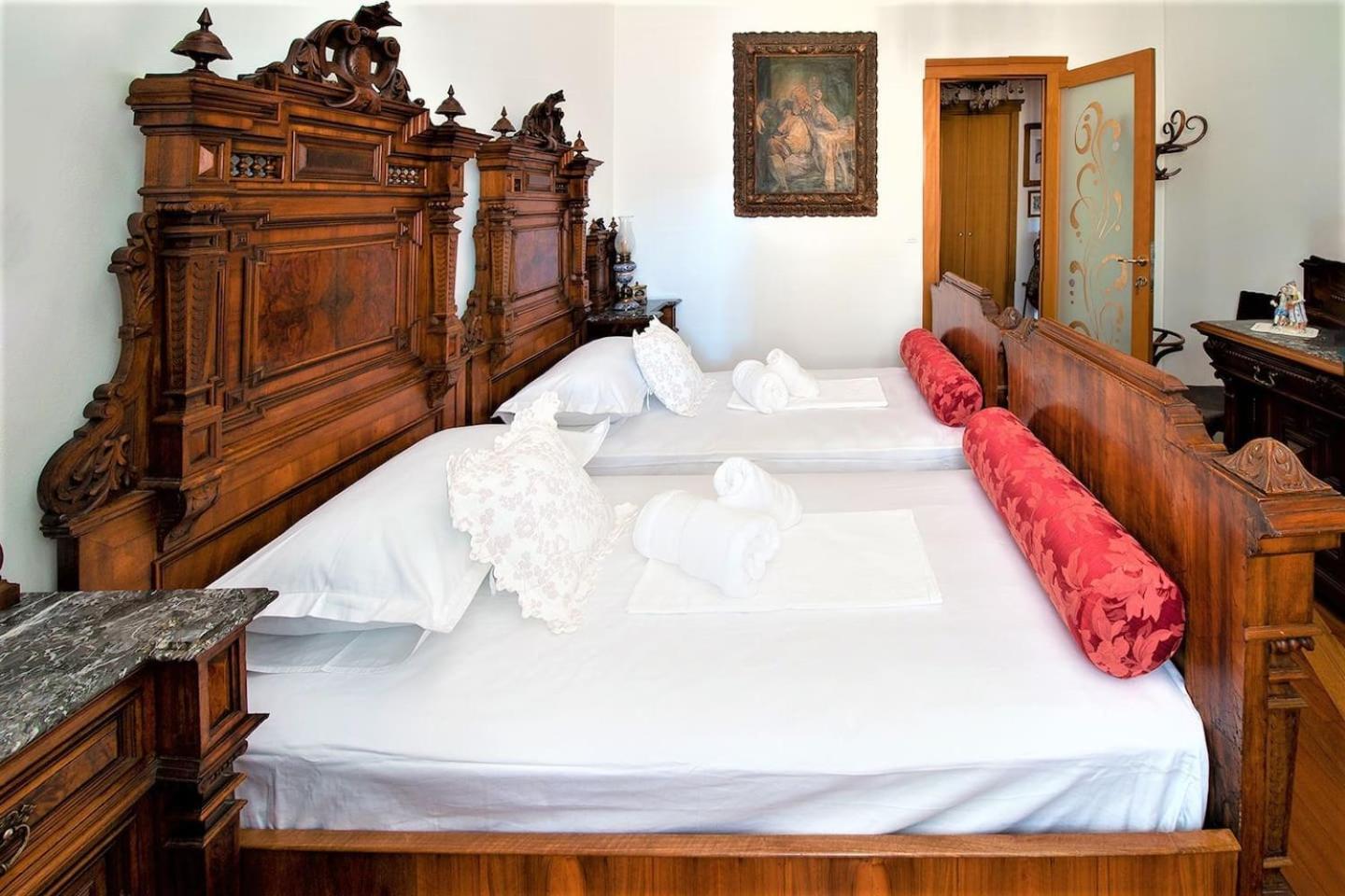 Royal Heritage Apartment In Split Center Exterior photo